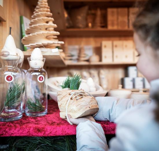 At the Christmas markets you can shop for typical South Tyrolean products!