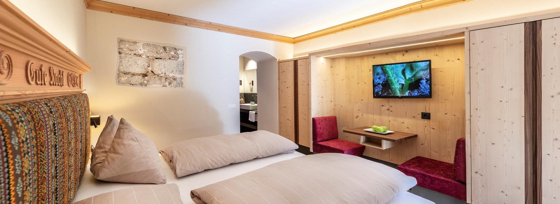 Camera da letto con tv Studio Paradies