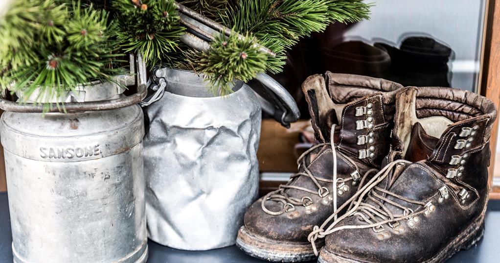 Antique mountain shoes