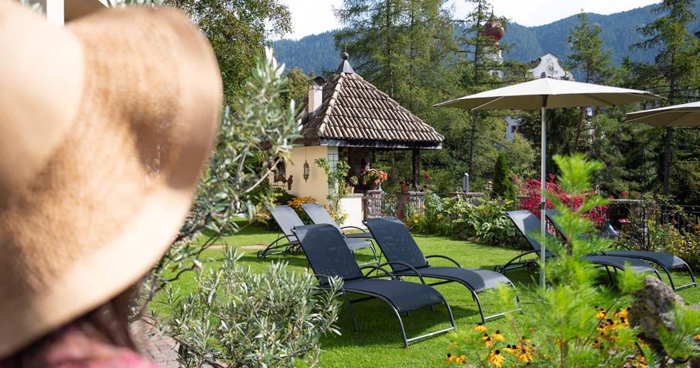 Entspanne dich in unserem Garten | Hotel Paradies